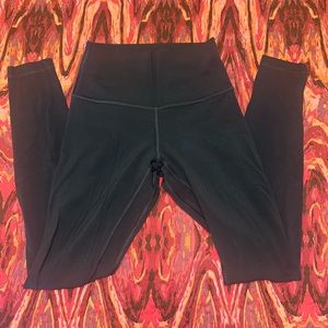 Lululemon leggings in Submarine